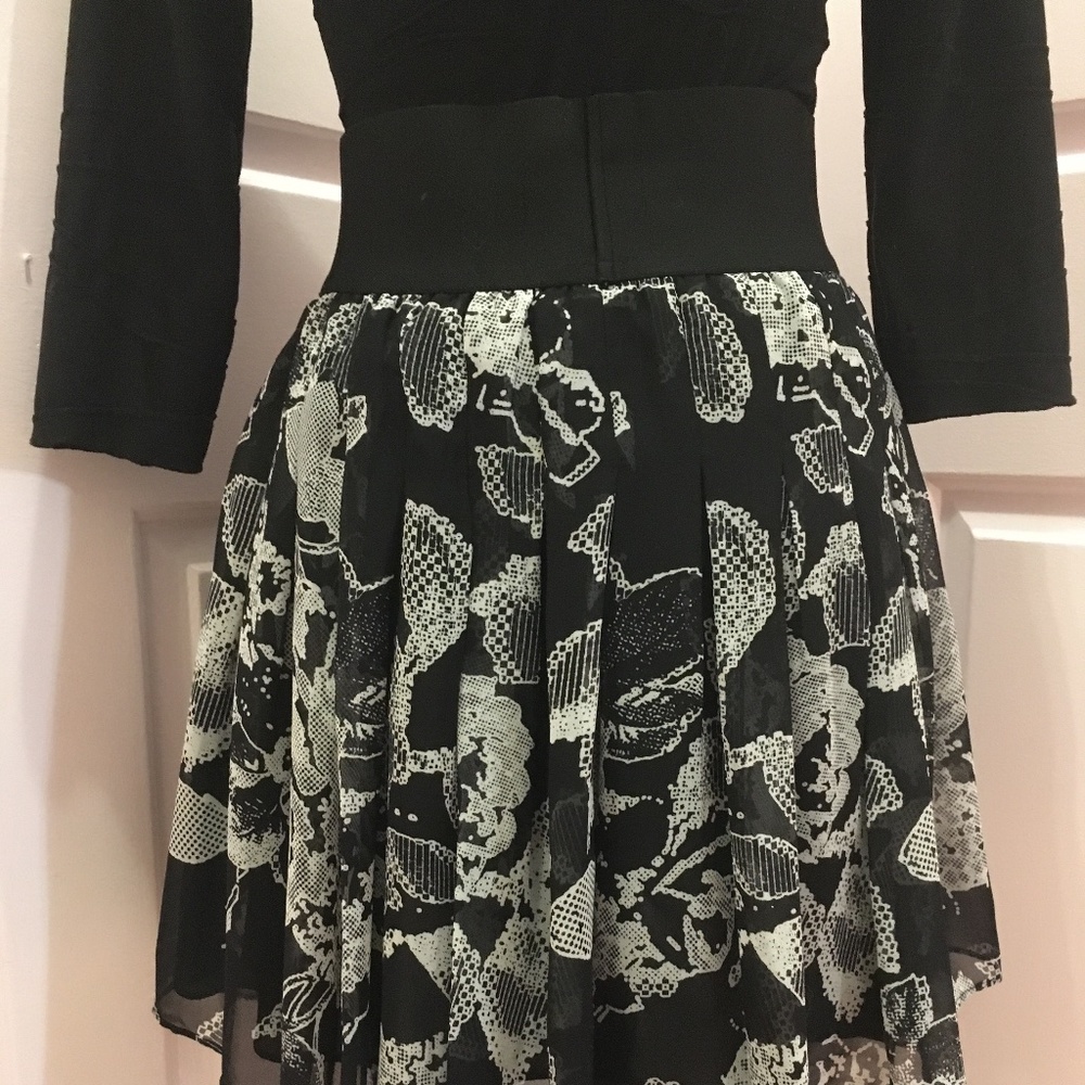 Limited Design Studio Skirt EUC! - Picture 3 of 5